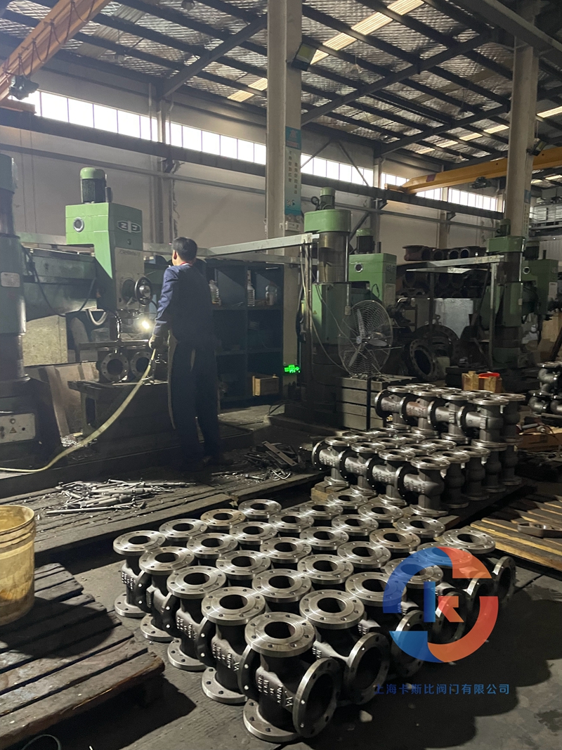 上?？ㄋ贡乳y門有限公司擁有集科研、設計制造、銷售服務于一體的綜合性企業。主要產品：閘閥，截止閥，止回閥，安全閥，疏水閥，隔膜閥，減壓閥，球閥，柱塞閥，蝶閥，防爆閥門，電動閥門，氣動閥門，水力控制閥，化工通用閥門等，閥門可采用手動、電動、齒輪傳動、氣動等各種驅動裝置。咨詢電話：17317980153（微信同號）